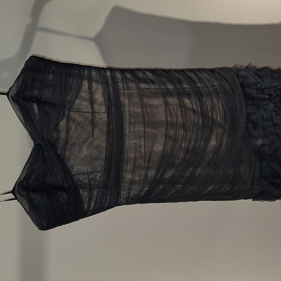 CARMEN MARC VALVO Black Sheer Strapless Pleated Gown sizes 2, 6 - Picture 4 of 9